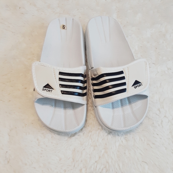 adidas athletic sandals